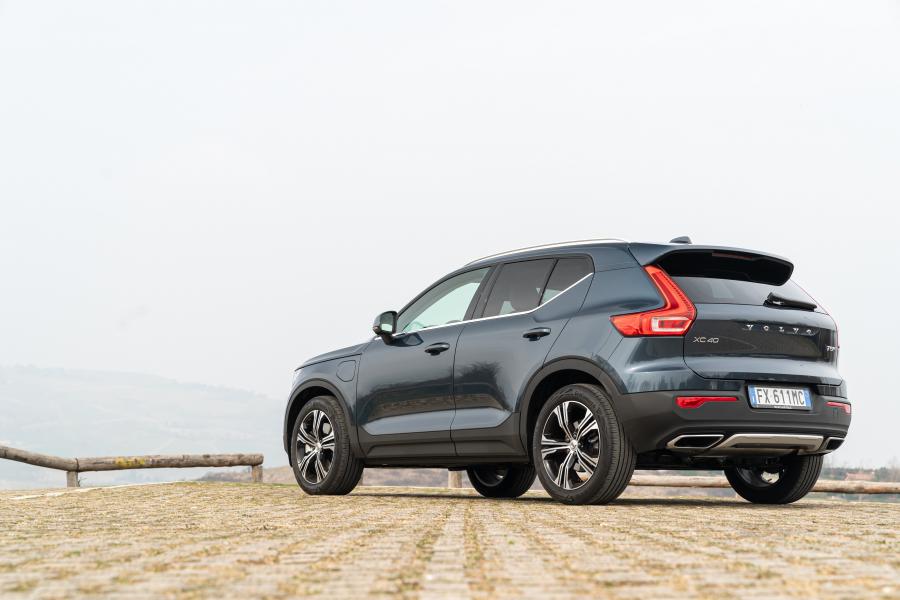  Volvo XC40 T5 Plug-in Hybrid Inscription 2020 года  (WW) (фото 10 из 44)